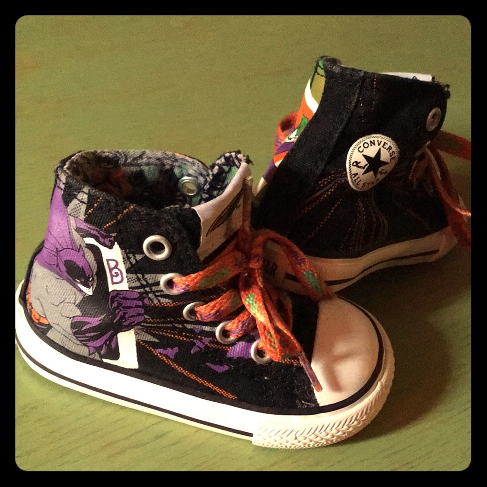 Batman hi top Converse!